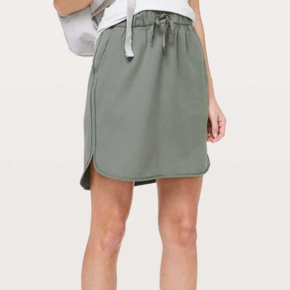 Lululemon on the fly skirt grey sage green nwt - Picture 2 of 7